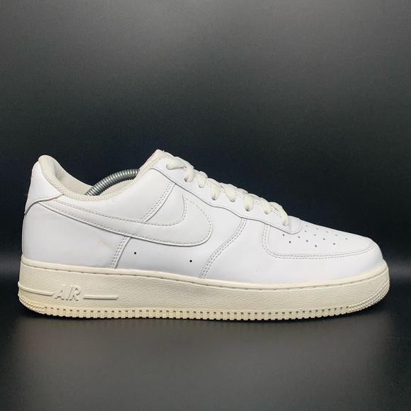 Nike Air‎ Force 1’s ‘07 Triple White Shoes Men’s Sz 11.5 main image 8